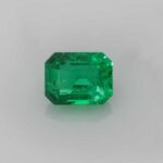 0.8ct Emerald, view 2