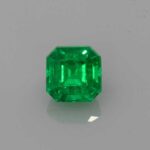 0.71ct Emerald, view 1