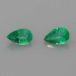 0.195ct Pear Emerald, view 1