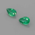 0.195ct Pear Emerald, view 2