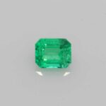 0.9ct Emerald, view 1