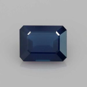 3.95ct Blue Sapphire