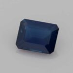 3.95ct Blue Sapphire, view 2