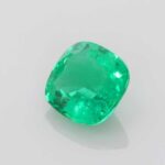 2.01ct Emerald, view 2
