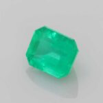 0.98ct Emerald, view 2