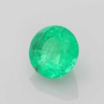 1.8ct Round Emerald, view 2