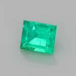 0.23ct Emerald, view 2