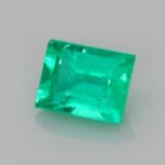 0.35ct Emerald, view 2