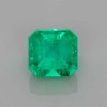0.35ct Emerald, view 1