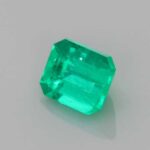 0.33ct Emerald, view 2