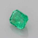 0.82ct Emerald, view 2