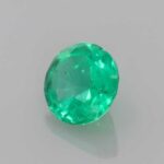 0.633ct Round Emerald, view 2