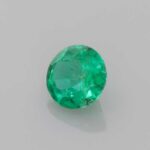 1.69ct Round Emerald, view 2