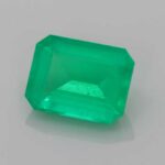 3.9ct Emerald, view 2