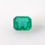 0.8ct Emerald, view 1