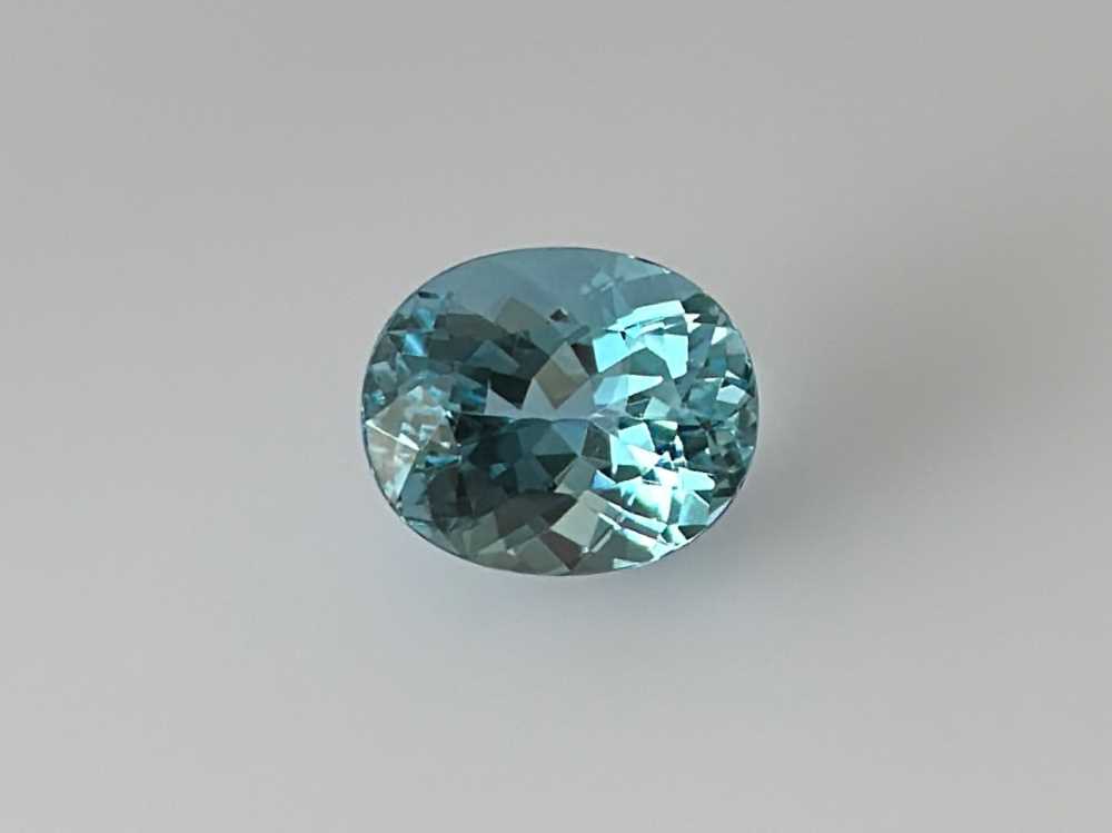 3.83ct Oval Aquamarine
