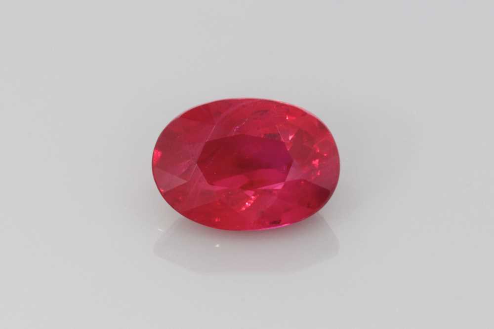 0.8ct Oval Ruby