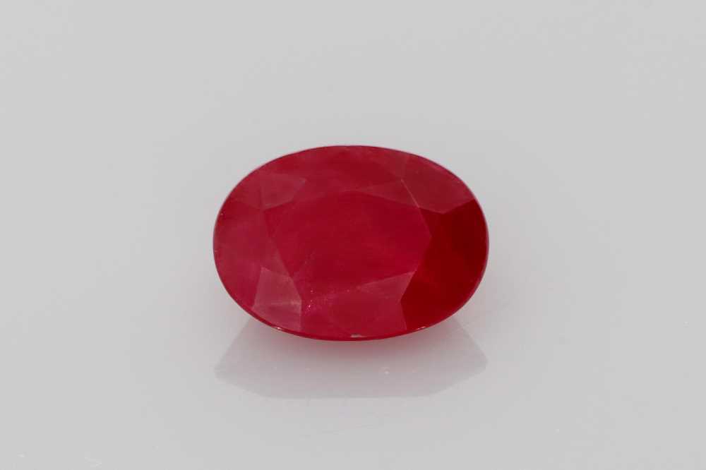 1.696ct Oval Ruby