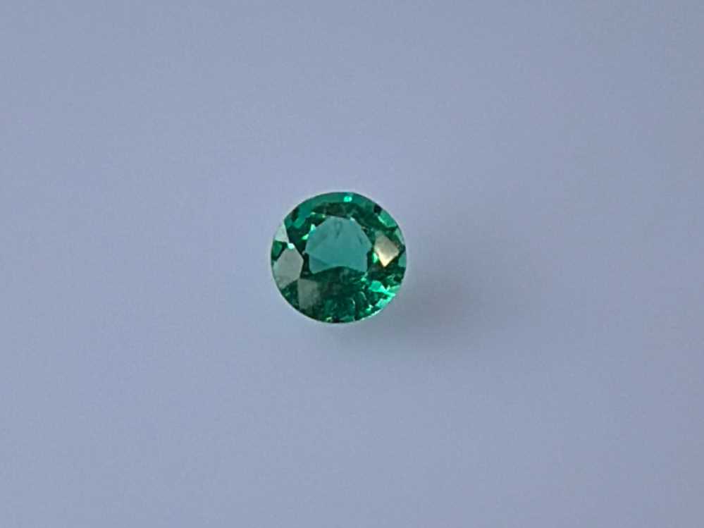 0.45ct Round Emerald