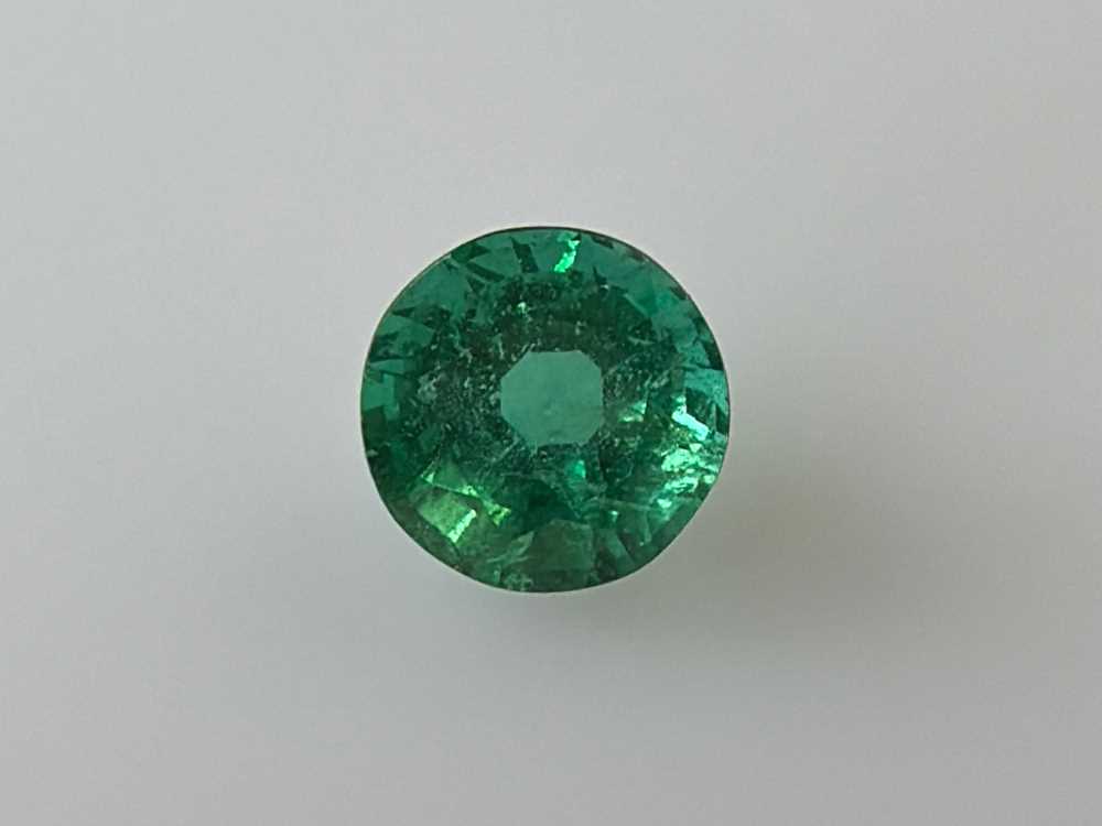 1.61ct Round Emerald
