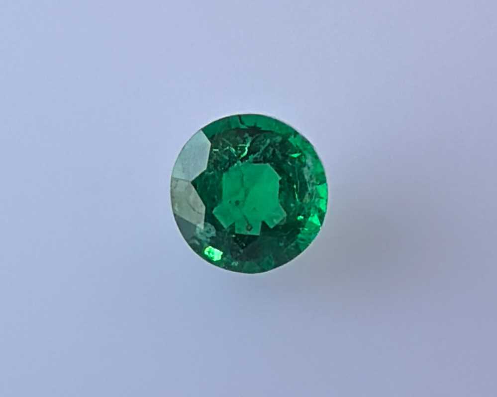 0.32ct Round Emerald